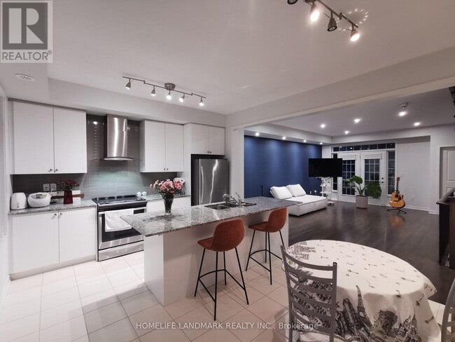 Building Photo - 84 Lady Dolores Ave