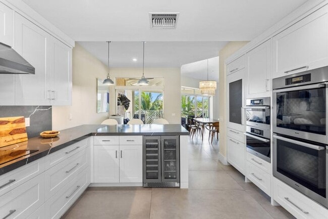 Photo - 309 E Ocean Ave House