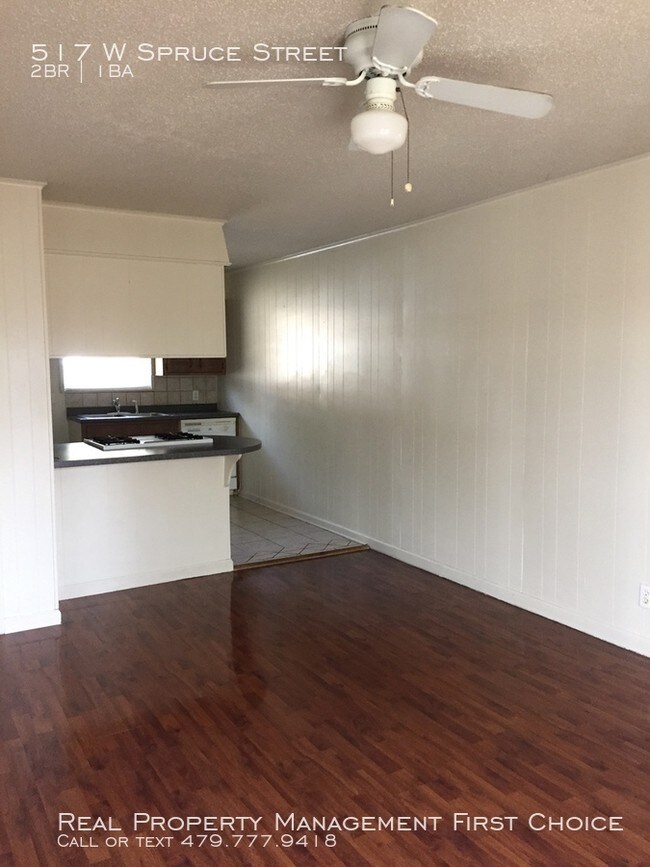 Foto del edificio - 517 W Spruce St