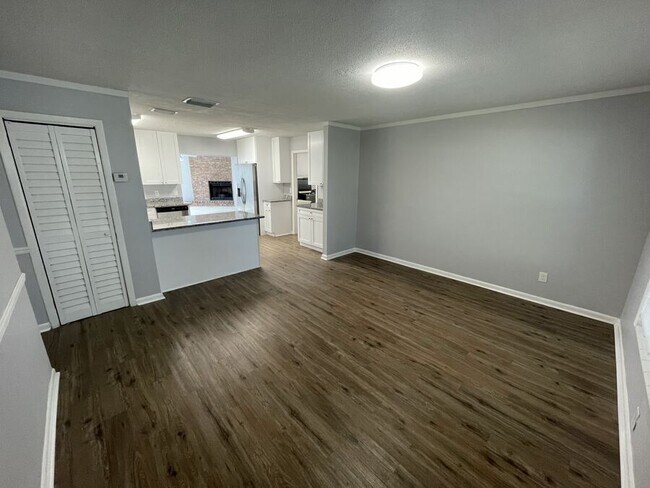 Foto del edificio - 9805 N 53rd St