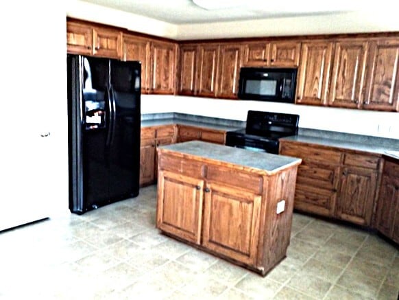 Building Photo - 733 Morgan Dr