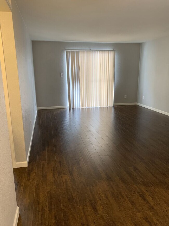 Foto del edificio - Very nice 1 bedroom 1 bath condo with lots...