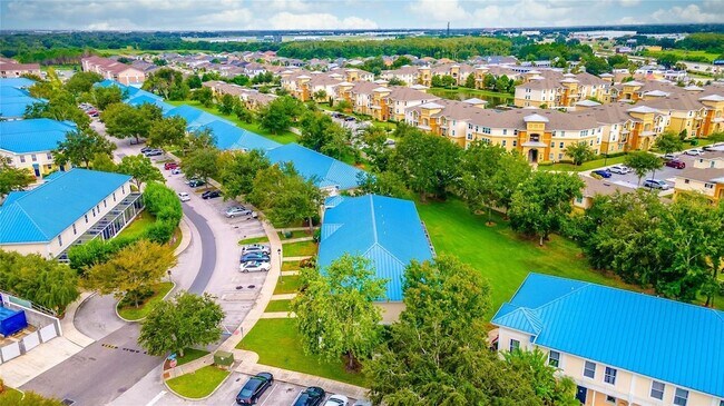 Foto del edificio - 2045 Grand Oak Dr
