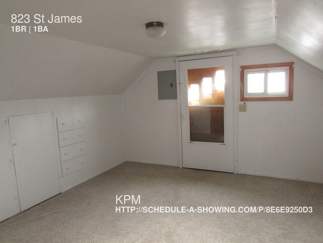 Foto del edificio - 823 Saint James St