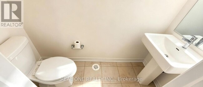 Building Photo - 3214 Crystal Dr