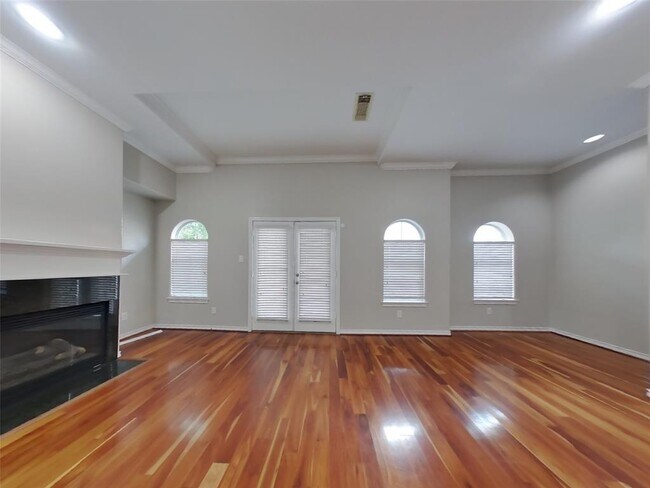 Foto del edificio - 5407 Kansas St