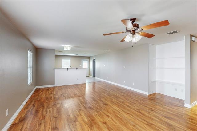 Building Photo - 704 Santa Rosa Dr