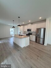Building Photo - 59 Basswood St