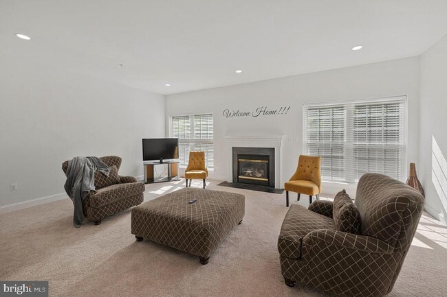 Foto del edificio - 13804 Chestnut Oak Ln