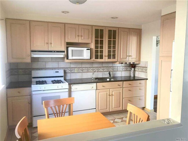 Foto del edificio - 159-50-187 87th St