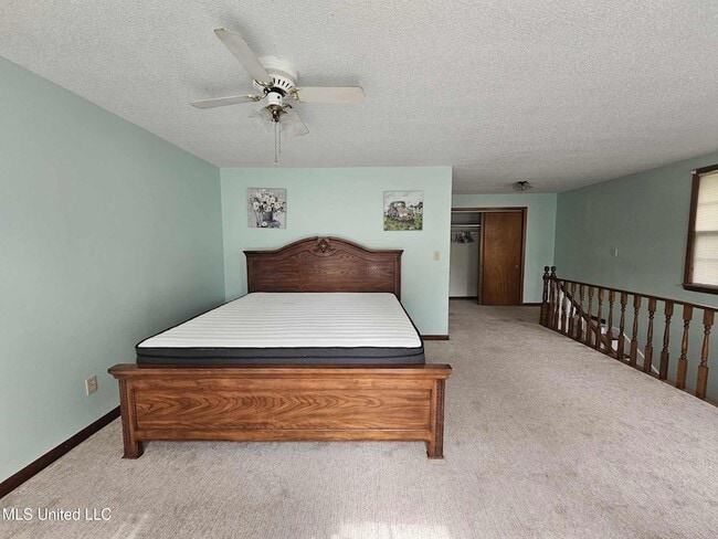 Building Photo - 859 Mill St