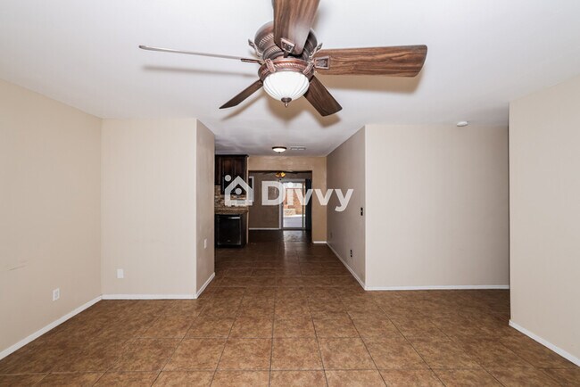 Building Photo - 2125 E Sweetwater Ave