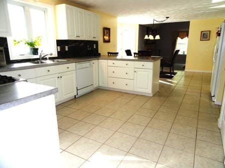 Kitchen - 17 Cottonwood Rd