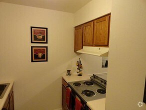 Kitchen - Whisper Hollow Apartments