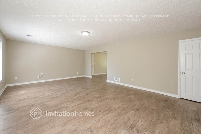 Foto del edificio - 2740 Moon Rd