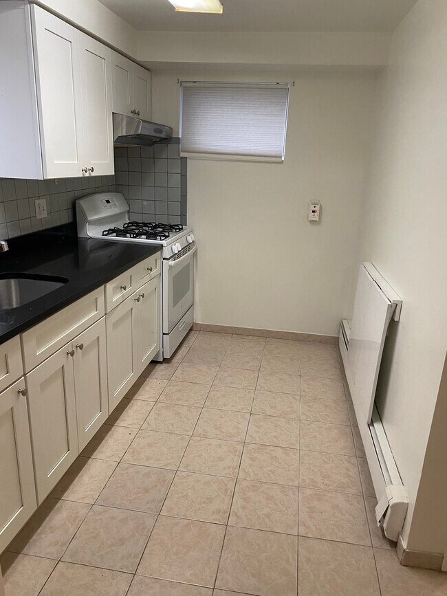 Área de cocina - 749 S Broad St