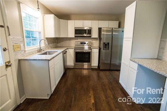 Building Photo - 4014 Firethorne Rd