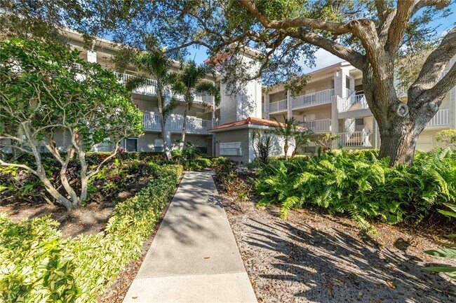 Foto del edificio - 9300 Clubside Cir