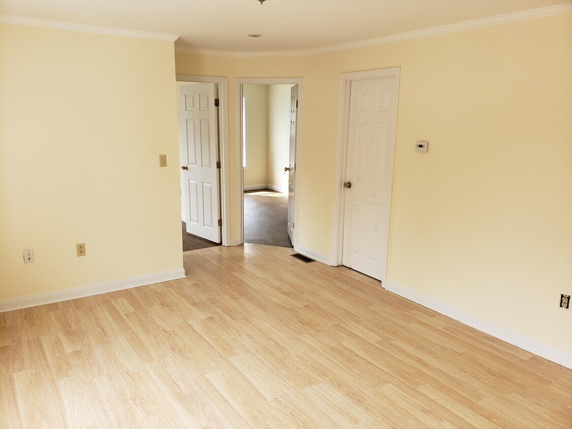 Living Room - 35 North Main St