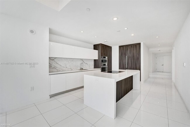 Foto del edificio - 3 br, 4 bath Condo - 851 NE 1st Ave Unit 4001