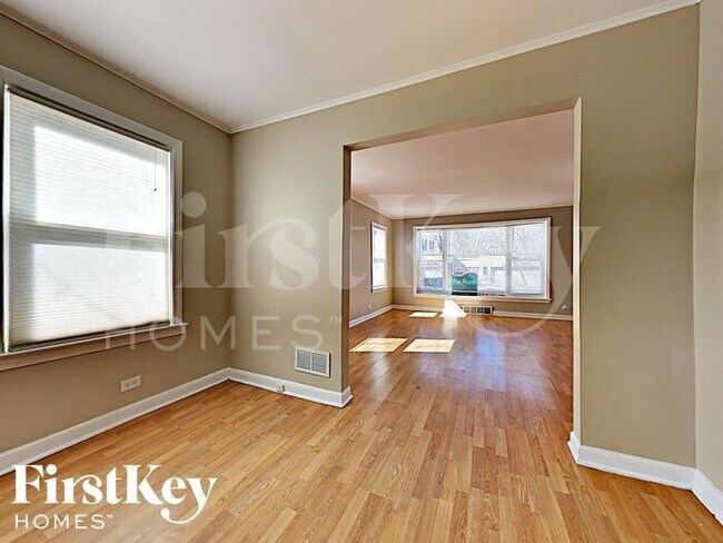 Building Photo - 1573 West 100th Place