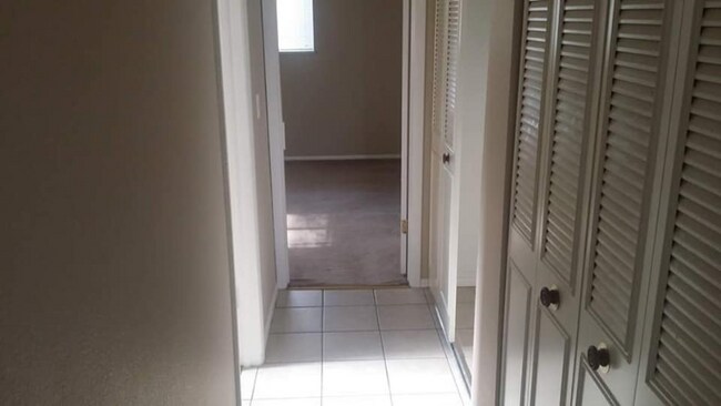 Building Photo - 2037 Zinno Blvd