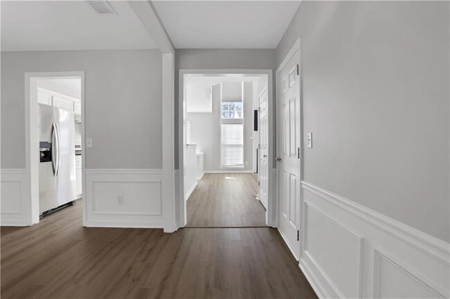 Building Photo - 617 Melilot Ln