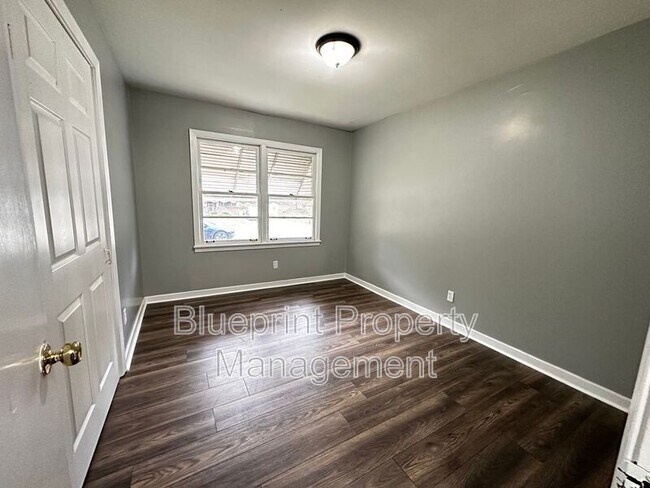 Foto del edificio - 913 27th St SW
