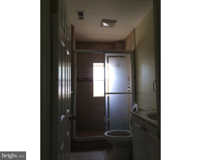 Building Photo - 130 Rockland Ave