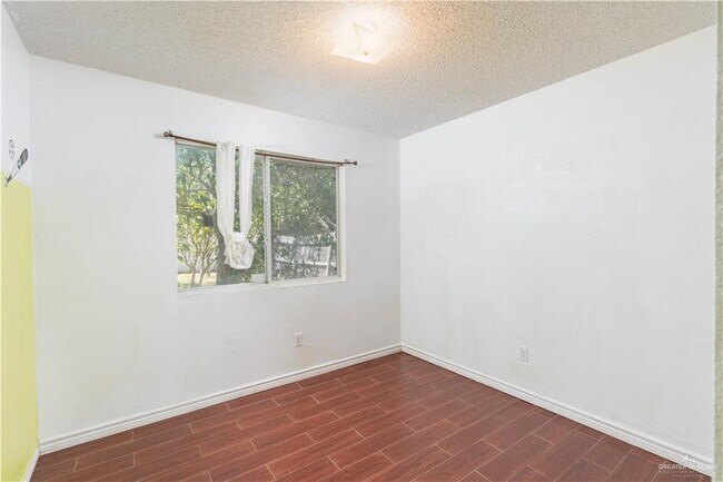 Building Photo - 337 Roundup Cir