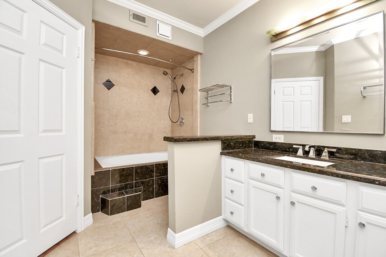 Foto principal - 2111 Welch St