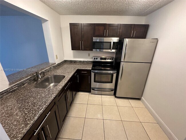 Building Photo - 482 NW 165th St