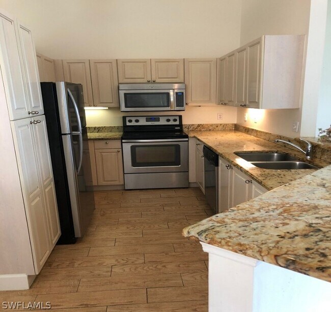 Foto del edificio - 57 Silver Oaks Cir