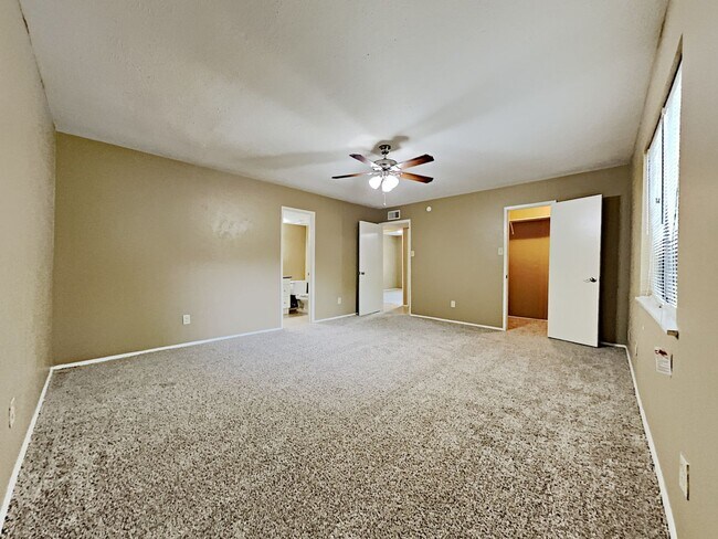 Building Photo - 5814 Purple Sage Rd