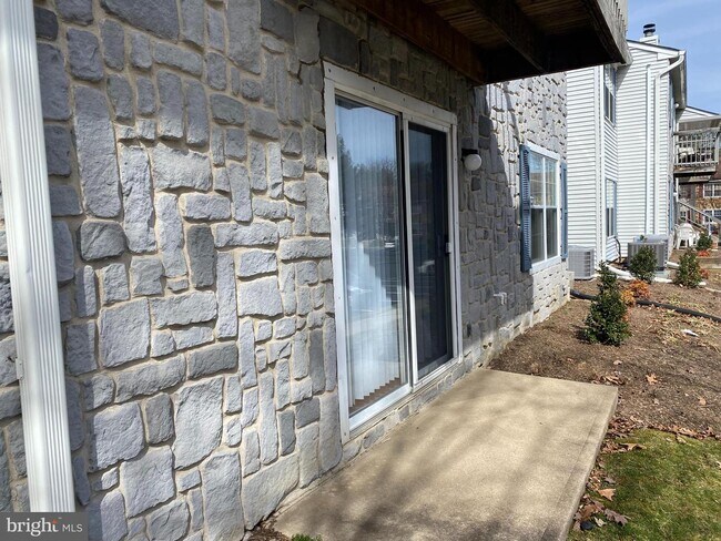 Foto del edificio - 14 Mimosa Ct