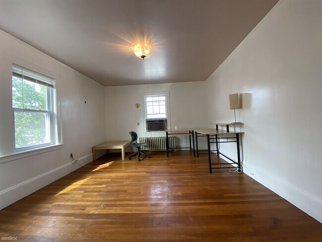 Building Photo - 5 br, 2 bath House - 25A Embassy Rd