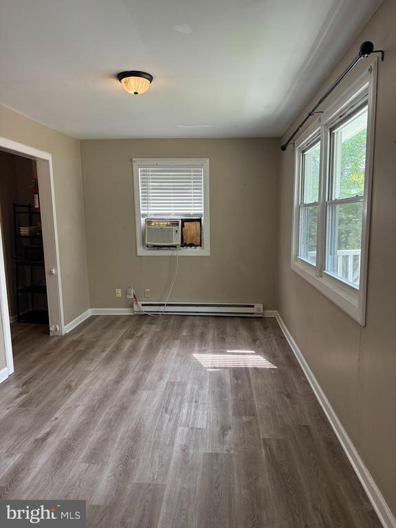 Foto principal - 307 Headley St