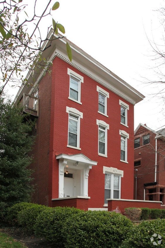 Primary Photo - 1215 S 1st St