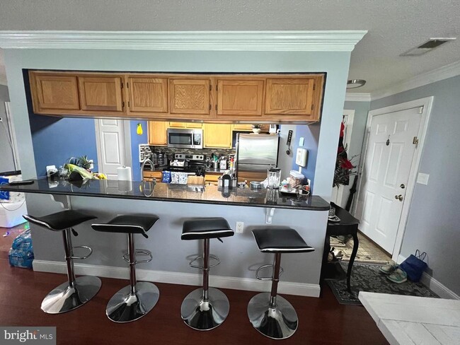 Foto del edificio - 14200 Valleyfield Dr