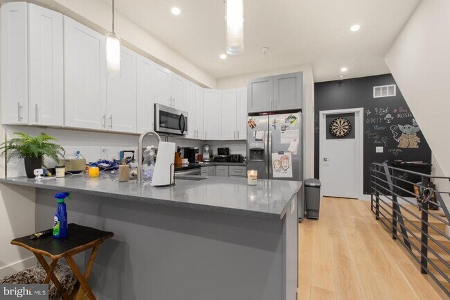 Foto del edificio - 1702 Point Breeze Ave