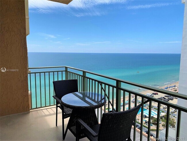 Foto del edificio - 2080 S Ocean Dr