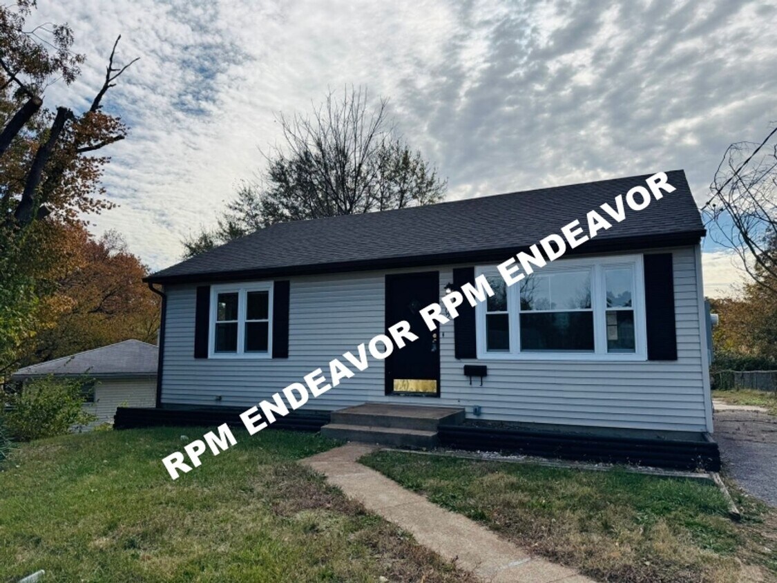 Primary Photo - 2Bed/1Bath Available NOW!