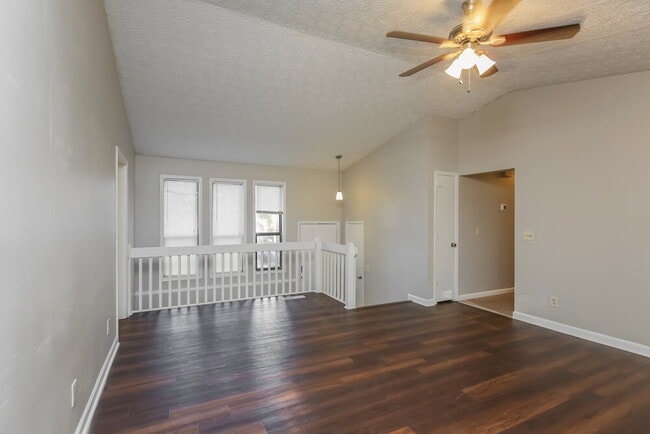 Building Photo - 5710 Deerfield Pl