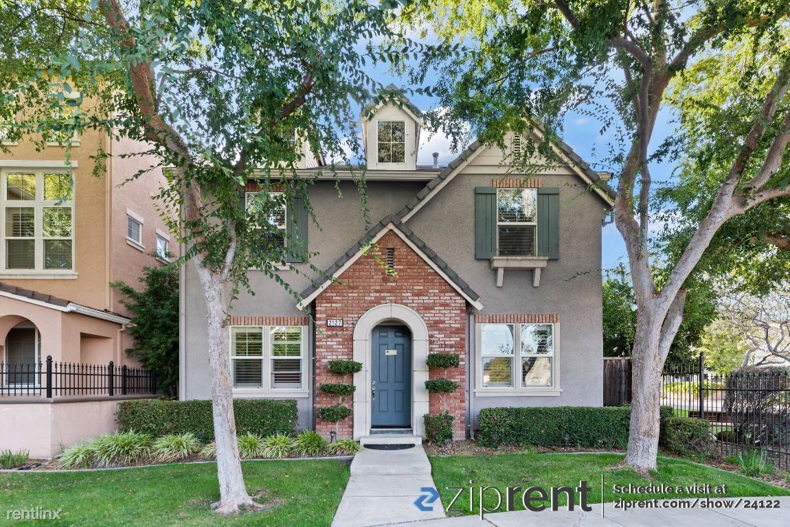 Primary Photo - 3 br, 2.5 bath House - 2127 Cedrus Drive, ...