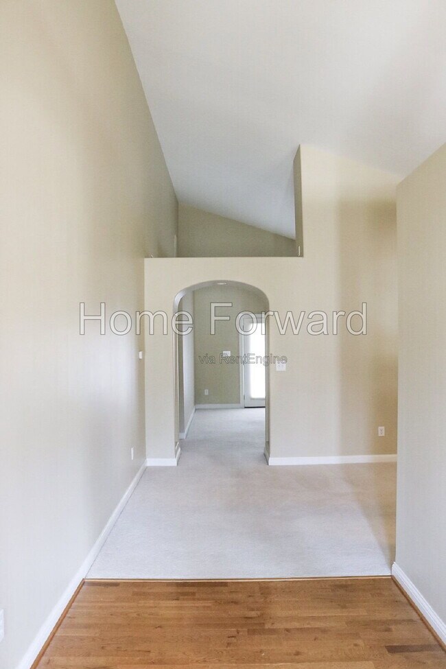 Building Photo - 341 Hays Blvd