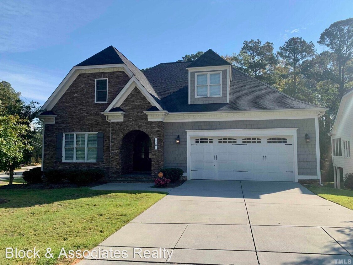 Foto principal - 3 br, 3.5 bath House - 1301 Empty Nest Way