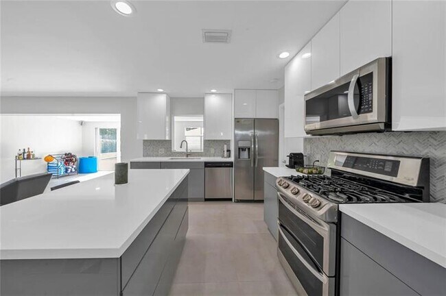 Foto del edificio - 1190 SW 14th Dr
