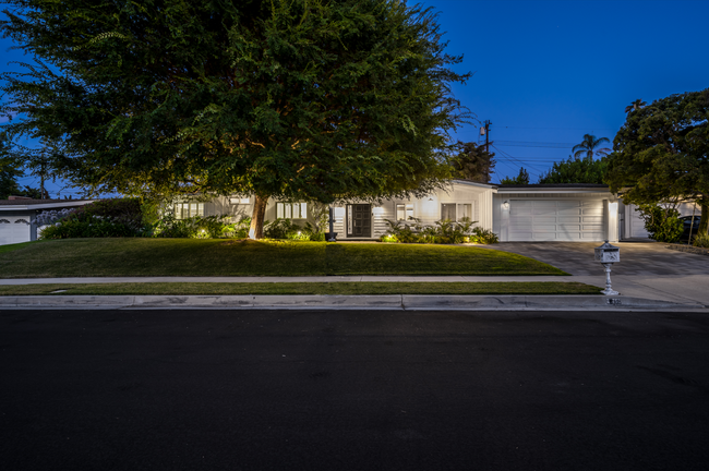 Building Photo - 23742 Kivik St