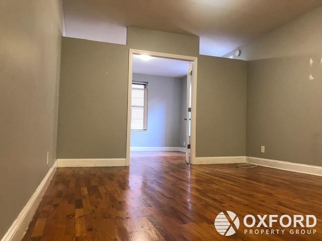 Primary Photo - 251 East 84th Street