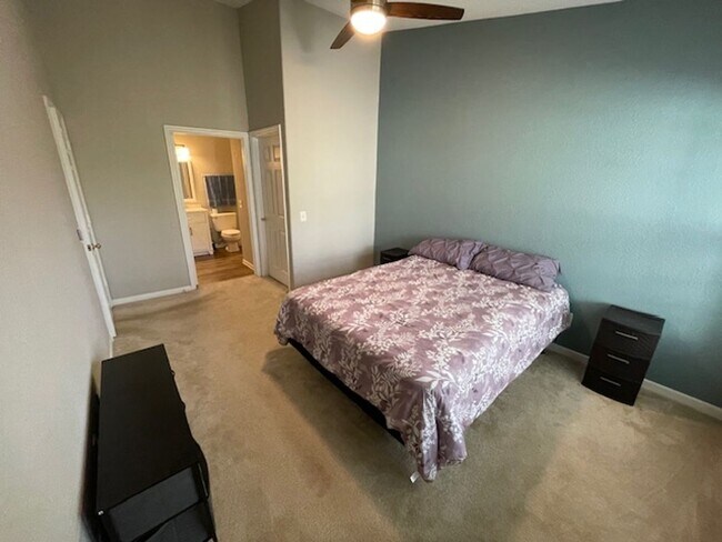 Foto del edificio - Plantation Point-2 Bed 2 Bath Available Now!